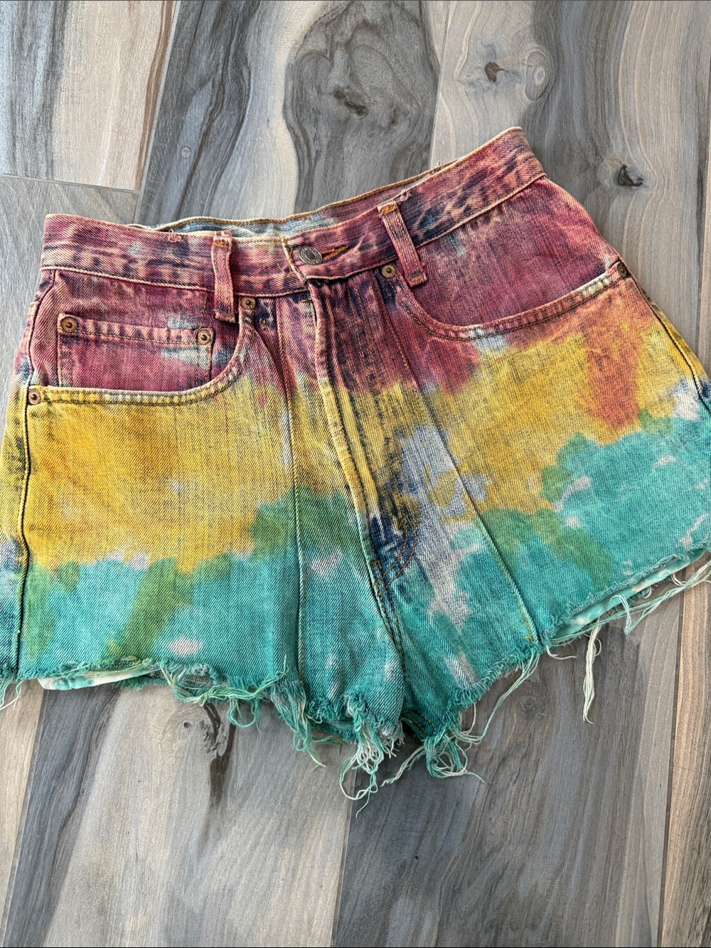 Levi’s Tie-Dye vintage 569 denim shorts